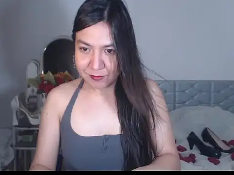 Snapshot of stellahugeX chatting on 09.12.25 stellahugeX online show from 09.12.25