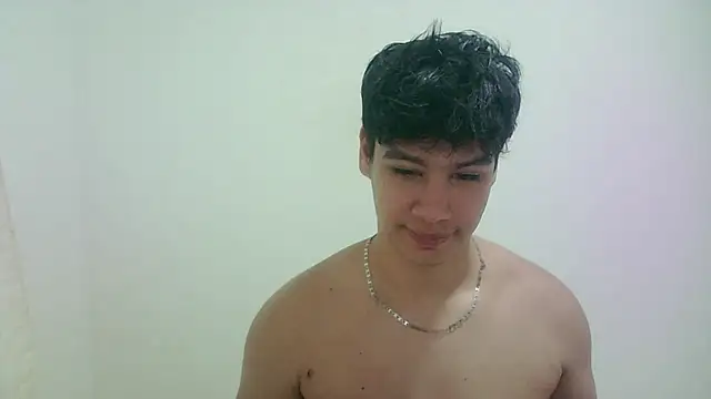 Snapshot of zeus_181 chatting on 06.29.26 zeus 181 online show from 06.29.26