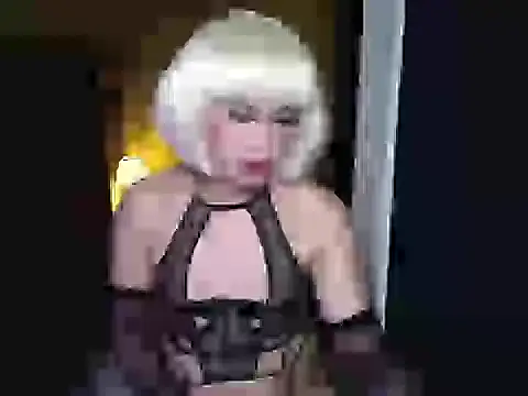 Snapshot of Lowel_Smith chatting on 10.06.25 Lowel Smith online show from 10.06.25