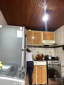 Snapshot of juliana-mancini chatting on 11.21.25 juliana-mancini online show from 11.21.25