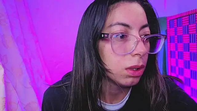 Snapshot of Miranda_sexlove_ chatting on 02.04.26 Miranda sexlove online show from 02.04.26