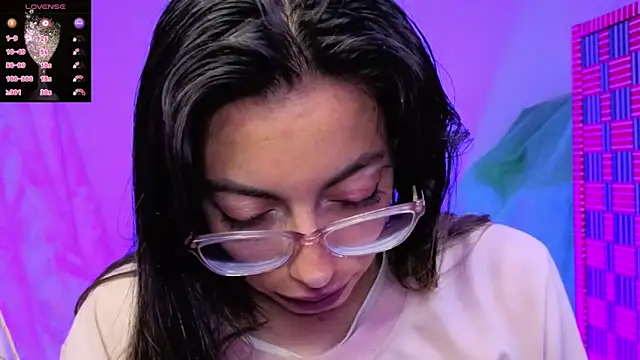 Snapshot of Miranda_sexlove_ chatting on 02.24.26 Miranda sexlove online show from 02.24.26