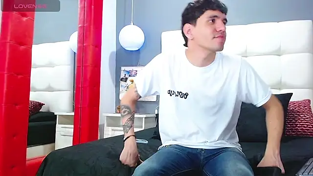 Matteo12  online show from 10.30.25