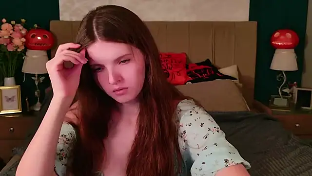 Snapshot of Gaby_Essen chatting on 10.26.25 Gaby Essen online show from 10.26.25