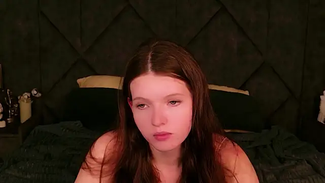 Snapshot of Gaby_Essen chatting on 11.22.25 Gaby Essen online show from 11.22.25