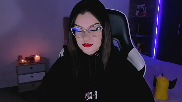 OphelianaRose33 online show from 10.09.25