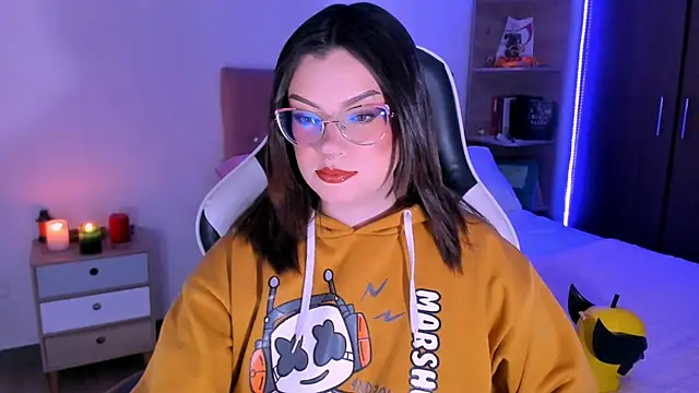 OphelianaRose33 online show from 11.16.25