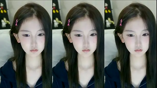 Snapshot of wanzi-1229 chatting on 10.30.25 wanzi-1229 online show from 10.30.25