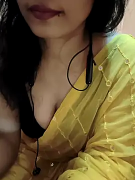 Divya Bharti online show from 11.14.25