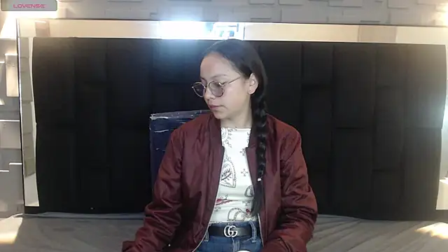 katalina07 1 online show from 12.17.25