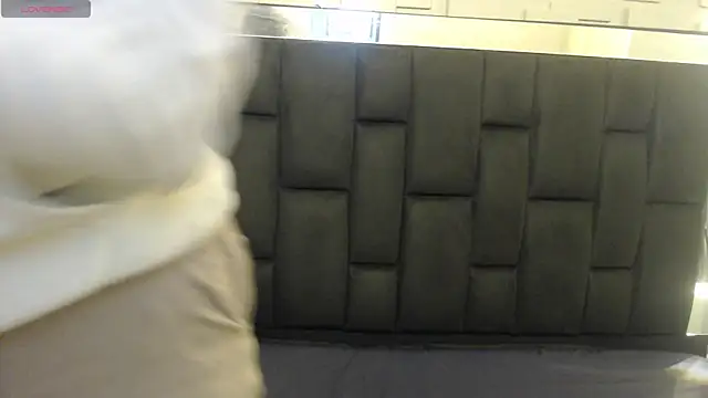 katalina07 1 online show from 12.18.25