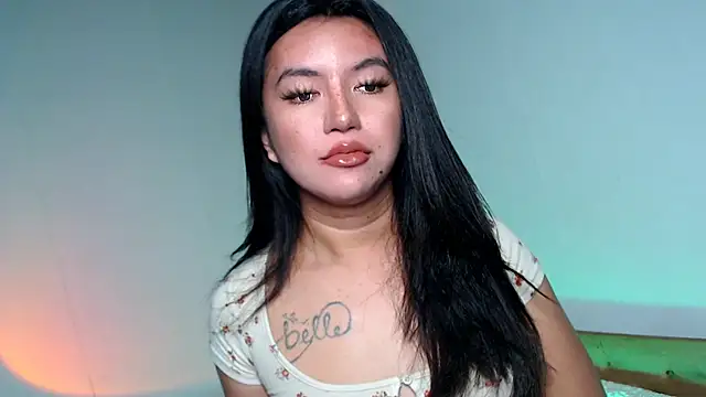 Snapshot of thinker_belle chatting on 11.06.25 thinker belle online show from 11.06.25