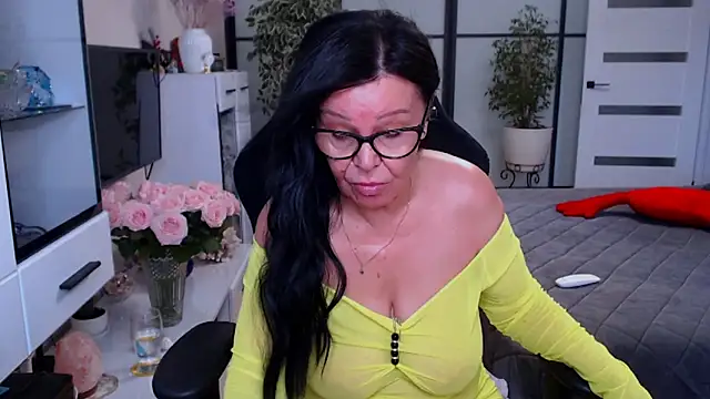 Snapshot of Anna_Blare chatting on 06.06.26 Anna Blare online show from 06.06.26