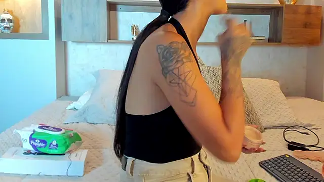 Emilly Beaumont online show from 01.08.26