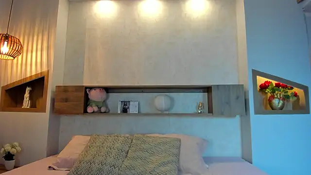 Emilly Beaumont online show from 03.25.26