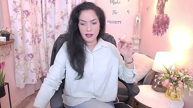 MyLovOne online show from 11.08.25