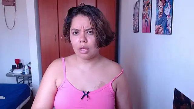 Snapshot of saenz_eymi chatting on 11.01.25 saenz eymi online show from 11.01.25