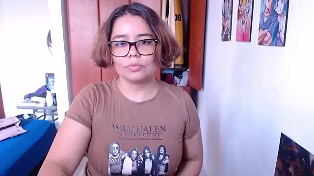 Snapshot of saenz_eymi chatting on 12.04.25 saenz eymi online show from 12.04.25