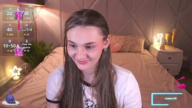 DiamondGoldie online show from 11.18.25