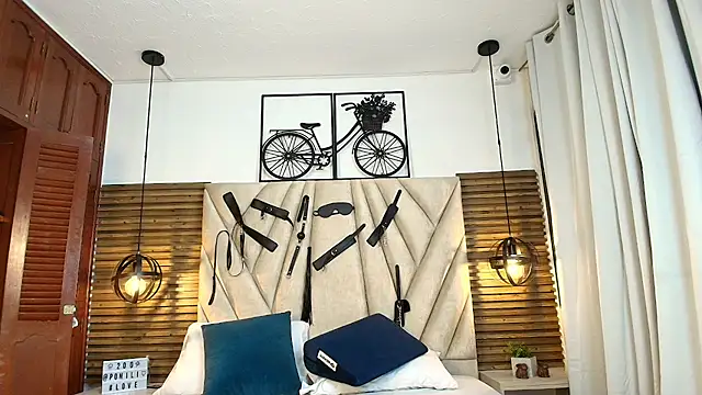 Cinthiabaker online show from 11.21.25