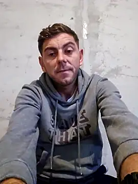 Snapshot of Alex-andru88 chatting on 11.11.25 Alex-andru88 online show from 11.11.25