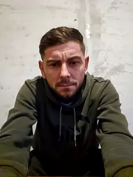 Snapshot of Alex-andru88 chatting on 12.01.25 Alex-andru88 online show from 12.01.25