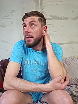 Snapshot of Alex-andru88 chatting on 02.20.26 Alex-andru88 online show from 02.20.26