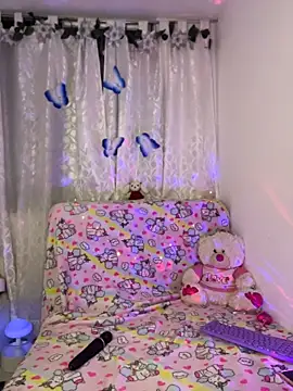 Linda Bellucci online show from 04.17.26