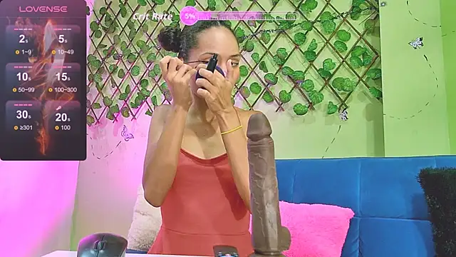 Karen Ariass online show from 10.04.25