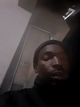 Snapshot of sex-machanic chatting on 11.26.25 sex-machanic online show from 11.26.25