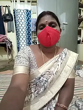 Snapshot of Nrl69 chatting on 11.10.25 Nrl69 online show from 11.10.25