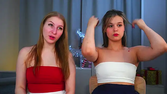 Snapshot of LorettaGladman chatting on 12.05.25 LorettaGladman online show from 12.05.25