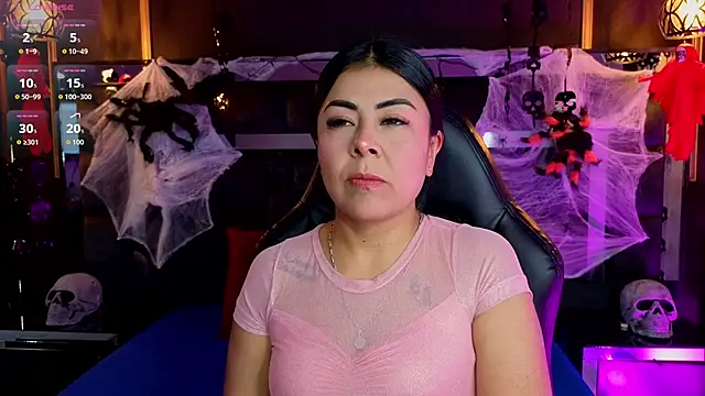 Snapshot of Aniajoness_ chatting on 10.23.25 Aniajoness online show from 10.23.25