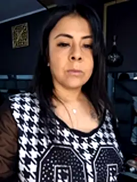 Snapshot of Aniajoness_ chatting on 12.05.25 Aniajoness online show from 12.05.25