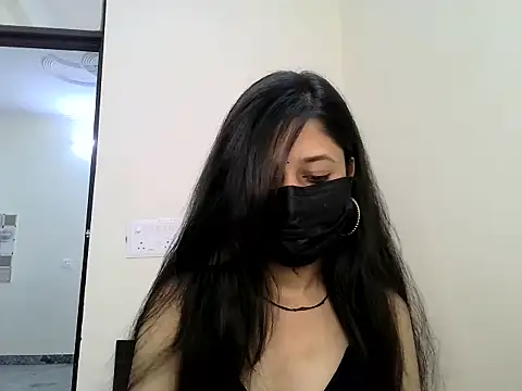 Snapshot of GUDIYA_BAB chatting on 10.02.25 GUDIYA BAB online show from 10.02.25