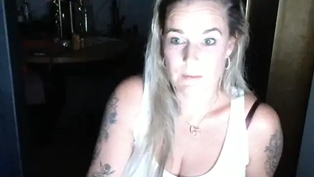 Mrs-Aurora online show from 04.15.26