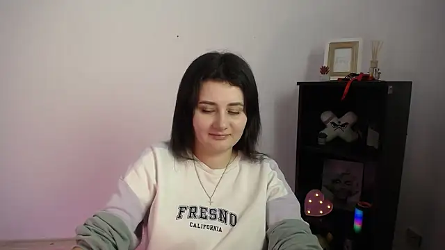 Katrin kiss  online show from 11.21.25