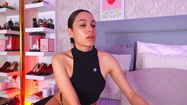 Sofy Bradd online show from 02.26.26