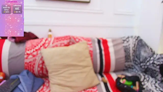 Daisy Price online show from 09.26.25