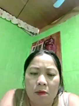 hottestmommm12345 online show from 10.30.25