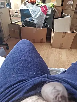 Snapshot of Badeanzug chatting on 11.10.25 Badeanzug online show from 11.10.25