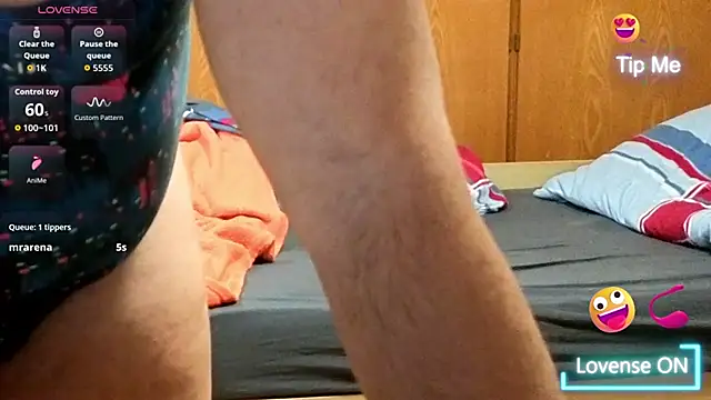 Snapshot of Badeanzug chatting on 12.14.25 Badeanzug online show from 12.14.25