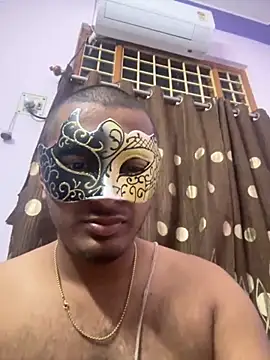 VVcouple online show from 11.28.25