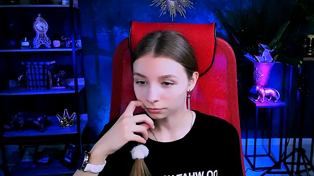 JulieDaniel online show from 09.11.25