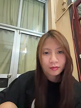 Snapshot of Lil-Gi chatting on 04.29.26 Lil-Gi online show from 04.29.26