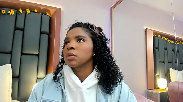 LisaMendez online show from 01.15.26