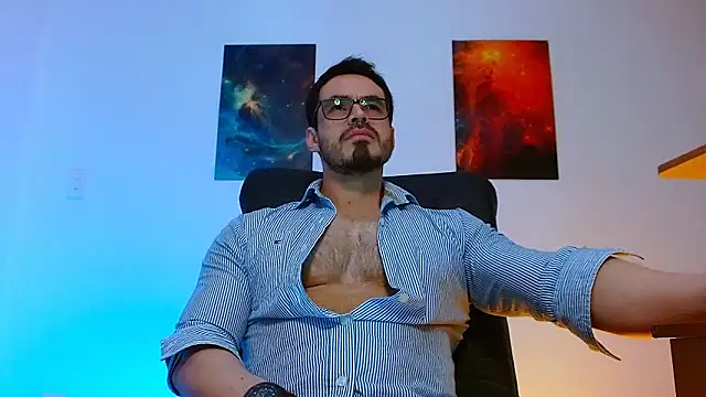 Snapshot of Axel_Lover chatting on 11.18.25 Axel Lover online show from 11.18.25