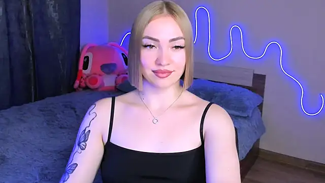 Snapshot of LaraKrein_lk chatting on 09.09.25 LaraKrein lk online show from 09.09.25