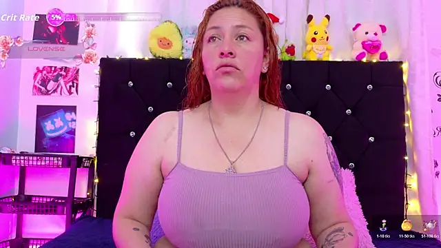 Snapshot of queen_marifer chatting on 11.08.25 queen marifer online show from 11.08.25