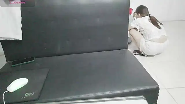 Owe chan online show from 10.10.25